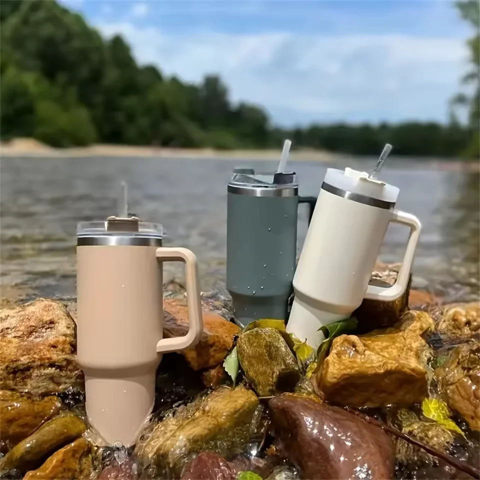 Insulated Stainless Steel Travel Mug with Straw 1200ml