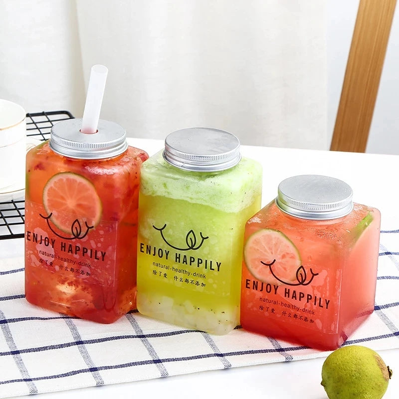 Crystal-Clear Juice Bottles with Silver Caps – Perfect for Smoothies 500ml