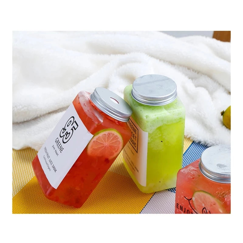 Crystal-Clear Juice Bottles with Silver Caps – Perfect for Smoothies 500ml