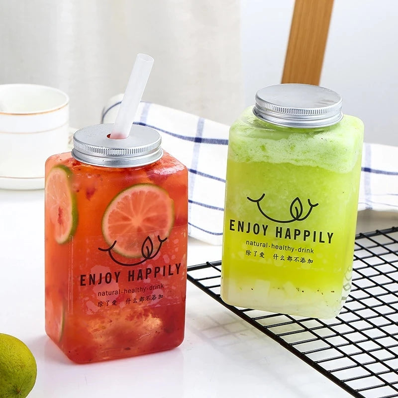 Crystal-Clear Juice Bottles with Silver Caps – Perfect for Smoothies 500ml